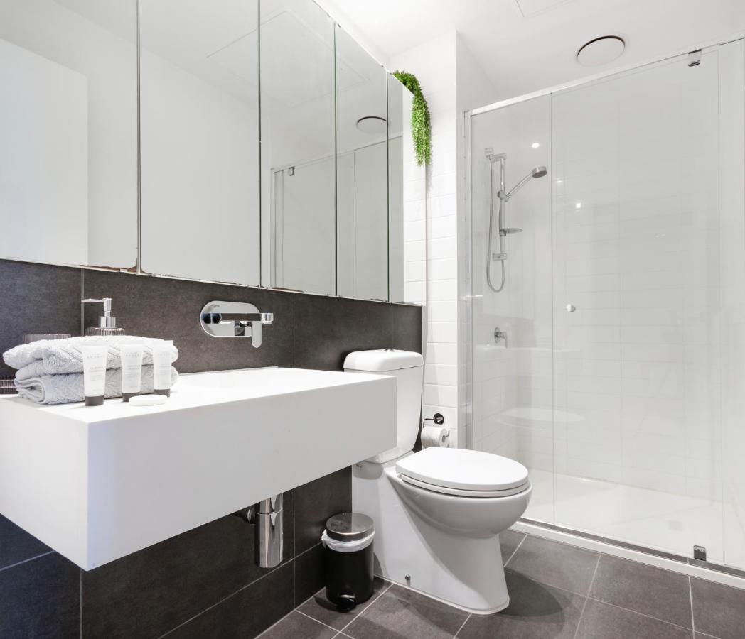 2Br Cbd Pad, City Views, Free Parking, Pool, Gym Melbourne Exterior foto